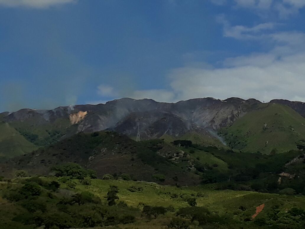 thumbnail_incendio Cerro La Hocha (2)