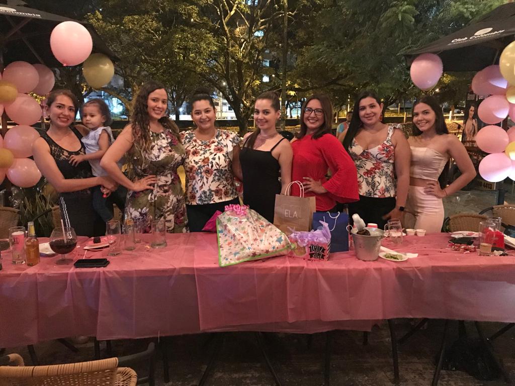 María Paula Gaitán, Juliana Triana, María Fernanda Quimbaya, Laura Vannesa Quimbaya, Angie Quimbaya, Camila Castro y Danna.