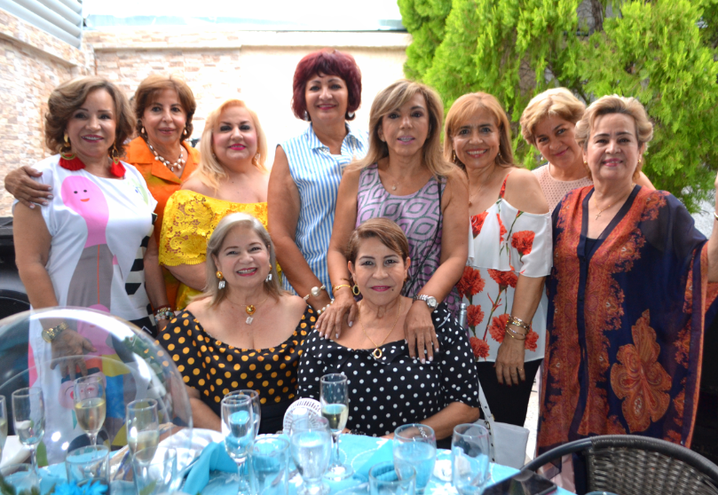 Omaira Curiel de Parra, Gloria Rubiano, Chachita Moncaleano, Maryi de Muñoz, Fany Pérez, Ana Cristina de Cabrera, Socorrro Mosquera, Clara de Mosquera, Gloria Helena de Moncaleano y Patricia Castañeda.