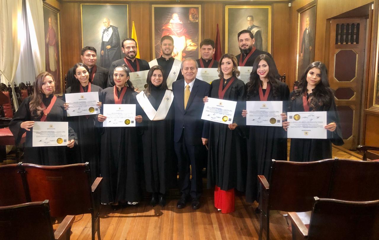 Sandra Campos, Ángela Collazos, María Fernanda Rivera, Sandra Milena Chacón (decana de la Escuela de Administración), Aníbal Rodríguez (empresario de Neiva), Carolina Herrera, Noralba Gómez, Daniela Rojas, Libardo Narváez, Elmer Polanía, Juan Sebastián García (coordinador de especializaciones), Juan Carlos Segura y Giomar Bernal.