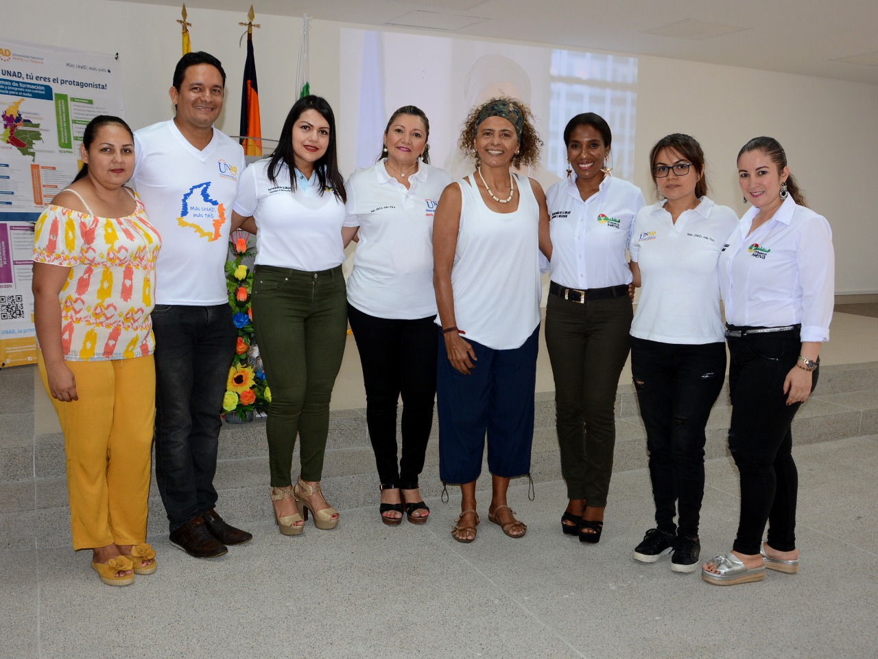 Ana Piñeros, Henry Rebolledo, Ángela Gómez, Cristina Cedeño, Elaine da mara Silva (invitada especial) Olga Lucia López, Nelly Campos y Ruby Johana Fernández.