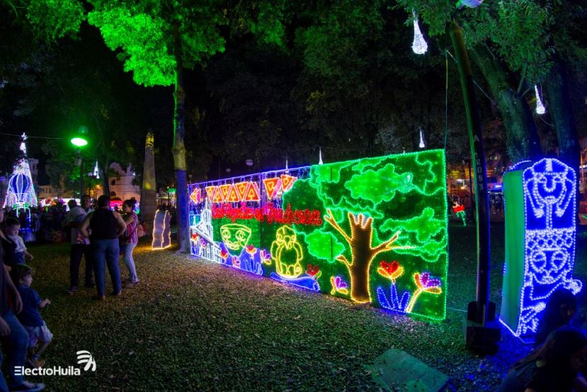 Festival de luces “prendió” la Navidad