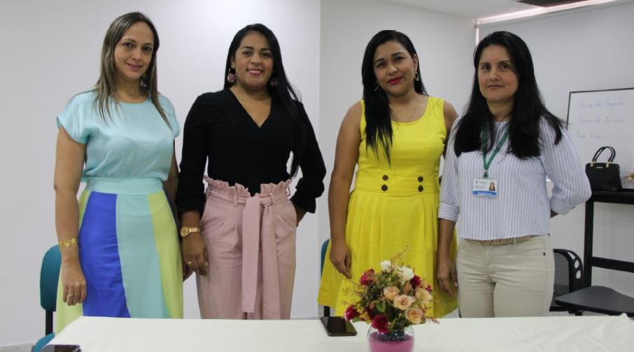 Carolina Escobar, Secretaria General de Comfamiliar; Miryam Moreno, Fundación Telefónica; Kelly Oidor, Líder Administrativa y Zulli Montealegre, Coordinadora de Gestión Humana de la Caja.