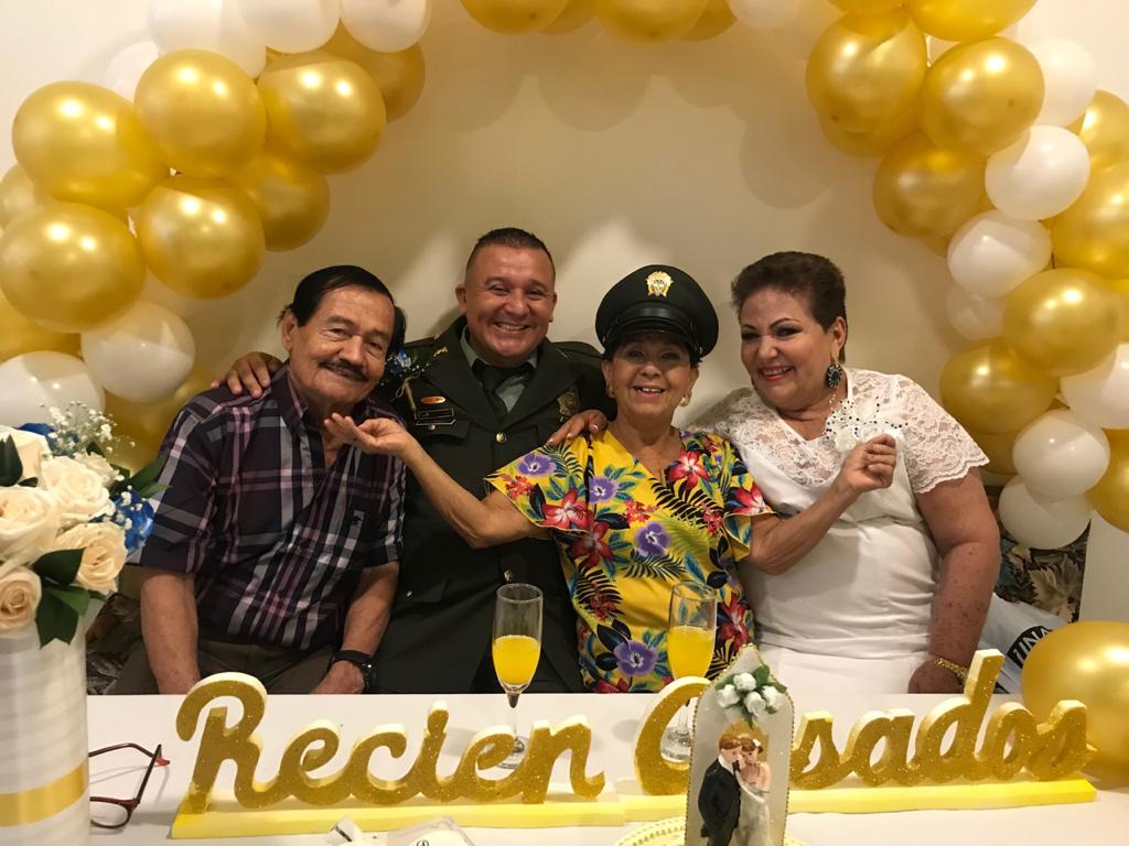 De izquierda a derecha Salomón Vásquez Perdomo, Fredy Vásquez Chala, María Chala de Vásquez y María Nelly Plaza Artunduaga.