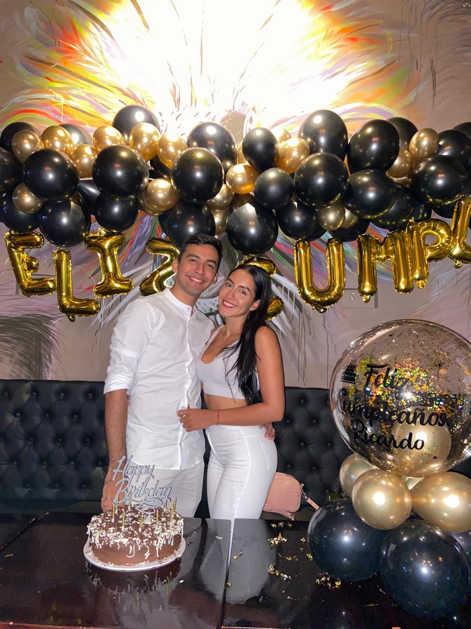 Ricardo Caviedes Bejarano junto a Julieth Salazar.
