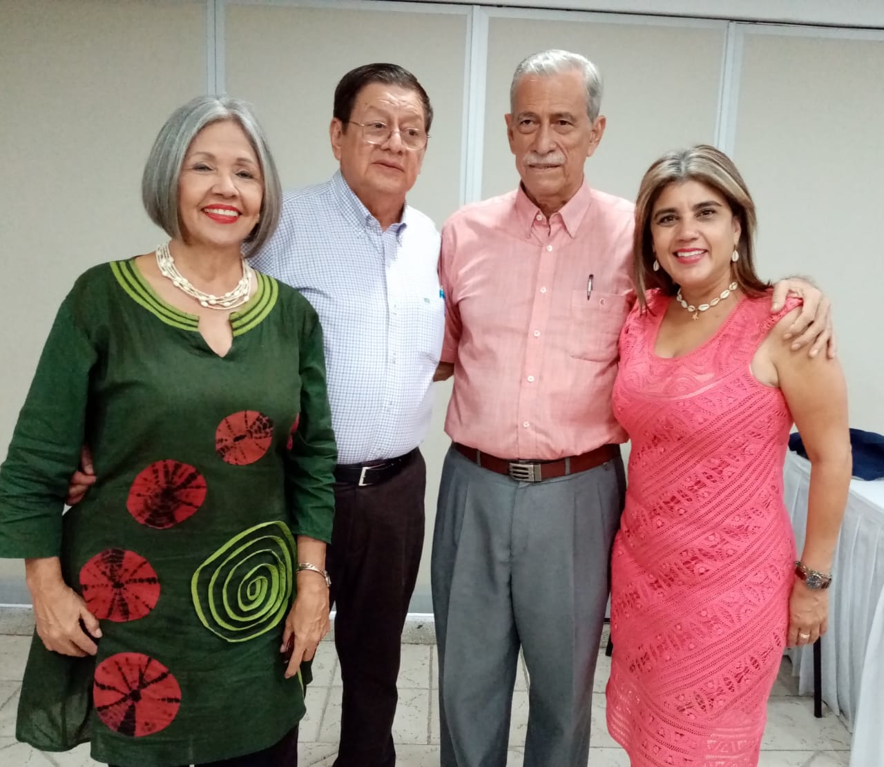 Clara Sofía Díaz, Ricardo Mosquera Mesa, Jairo Ramírez y Sandra Patricia de Mosquera.