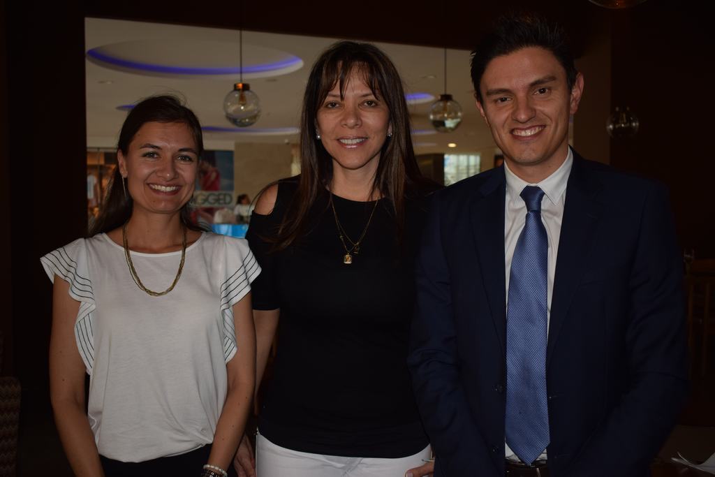 Adriana Ravé, Sandra Navarro y Camilo Barrera.