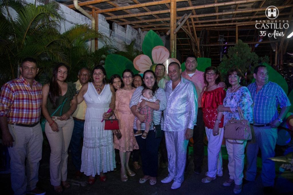 Alberto Blanco, Raquel Castillo, Leo Cruz, Yenni Aponte, Tiberio Castillo, Benjamín Castillo,  Andrés Castillo, Isabel Cruz, Luz Marina Cruz, entre otros.