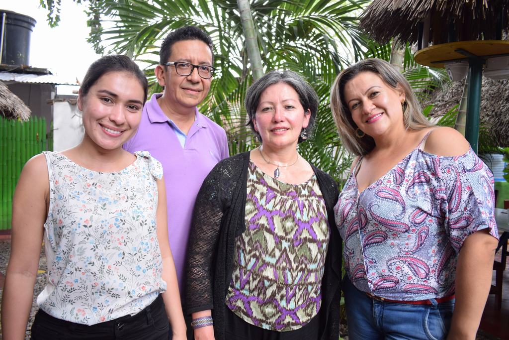 Alejandra Fernández, Javier Cárdenas, Blanca Gonzáles y Adriana Renza.