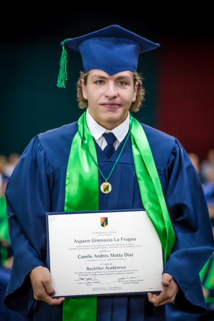 Camilo Andrés Motta Díaz recibió la mención de honor como  «Estudiante Destacado 2017», por ser un estudiante modelo y ejemplo de valores que caracteriza  la filosofía institucional de dicho plantes educativo.