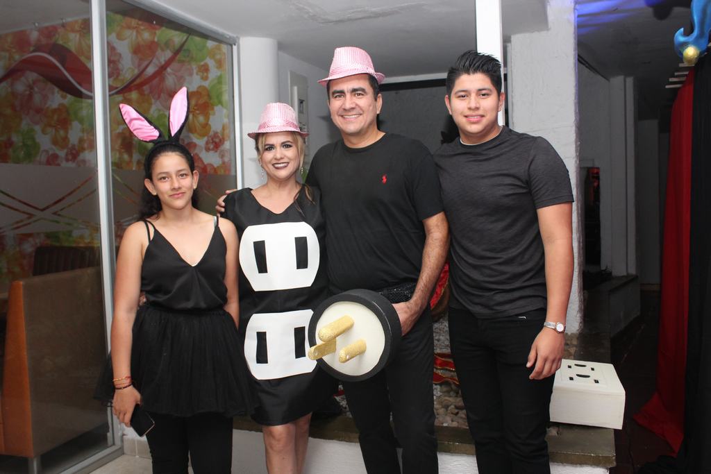 Catherine Rodríguez, Maritza de Lozano, Alejandro Lozano e Iván Lozano