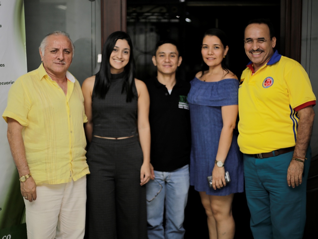 Diomedez Salamanca, Daniela Rodríguez, Mauricio Claros, Ana Lucía Paqué y Alfredo Ramos.