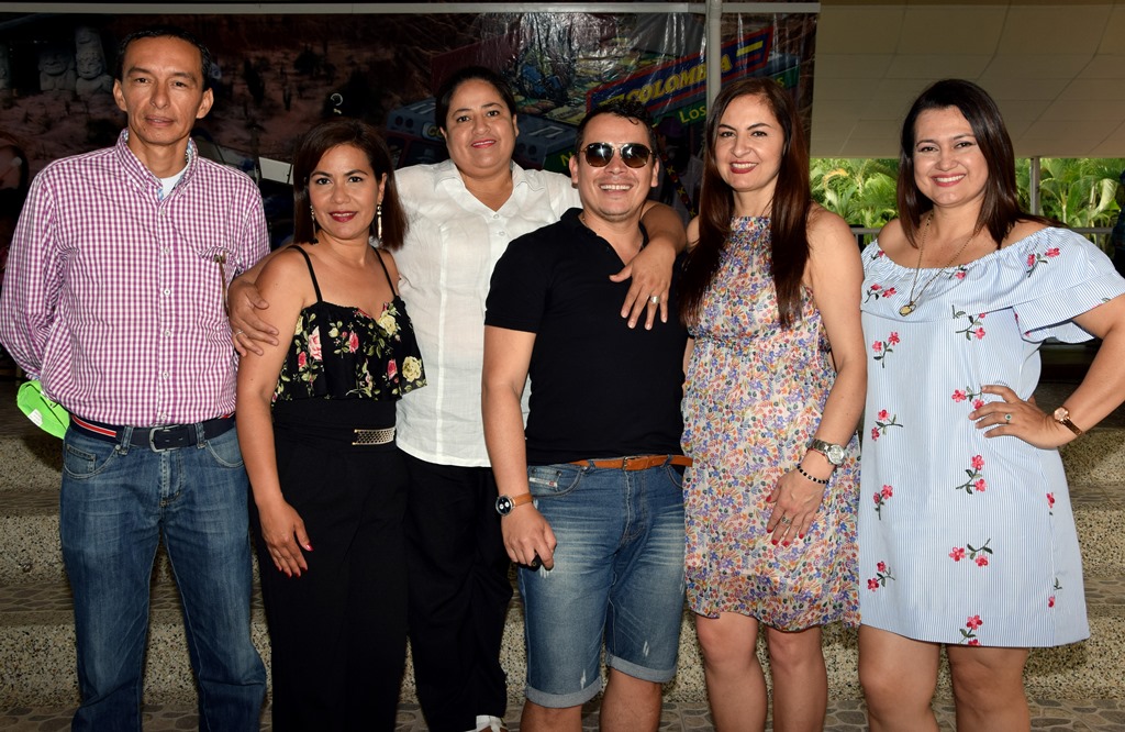 Helmer Aguirre, Dayanira Ramírez, Ruby Santana, Eduardo Vargas, Judith Molina y Shirley Sierra.