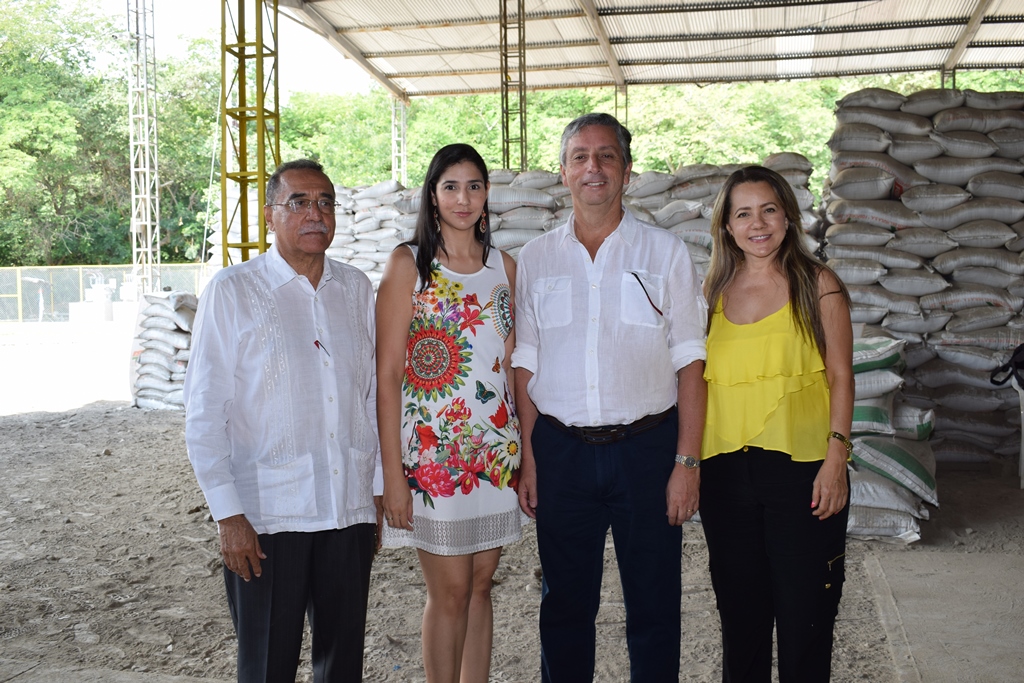 Jaime Yunda, Gina Gómez, Idaly Pastrana y Carlos Arce.