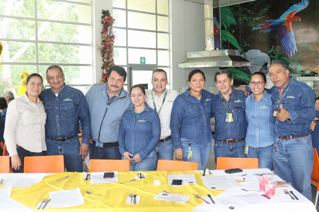 Jasmine Valderrama, Alfonso Gómez, Jaime Suárez, Adriana Méndez, John Ibáñez, Lyda Pérez, Juan Guillermo Molina, Martha Olmos y Pedro Arce.