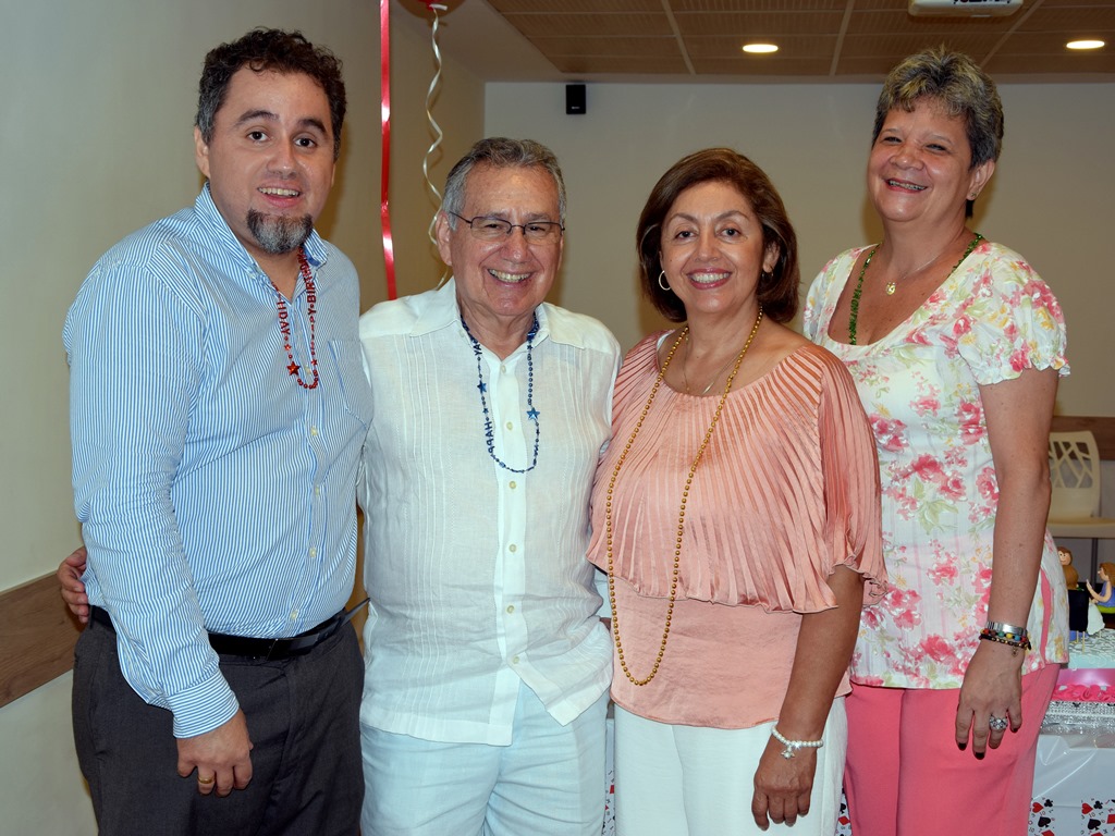Katos Mosquera, Orlando Mosquera, Amparo de Mosquera y Chía Duque.