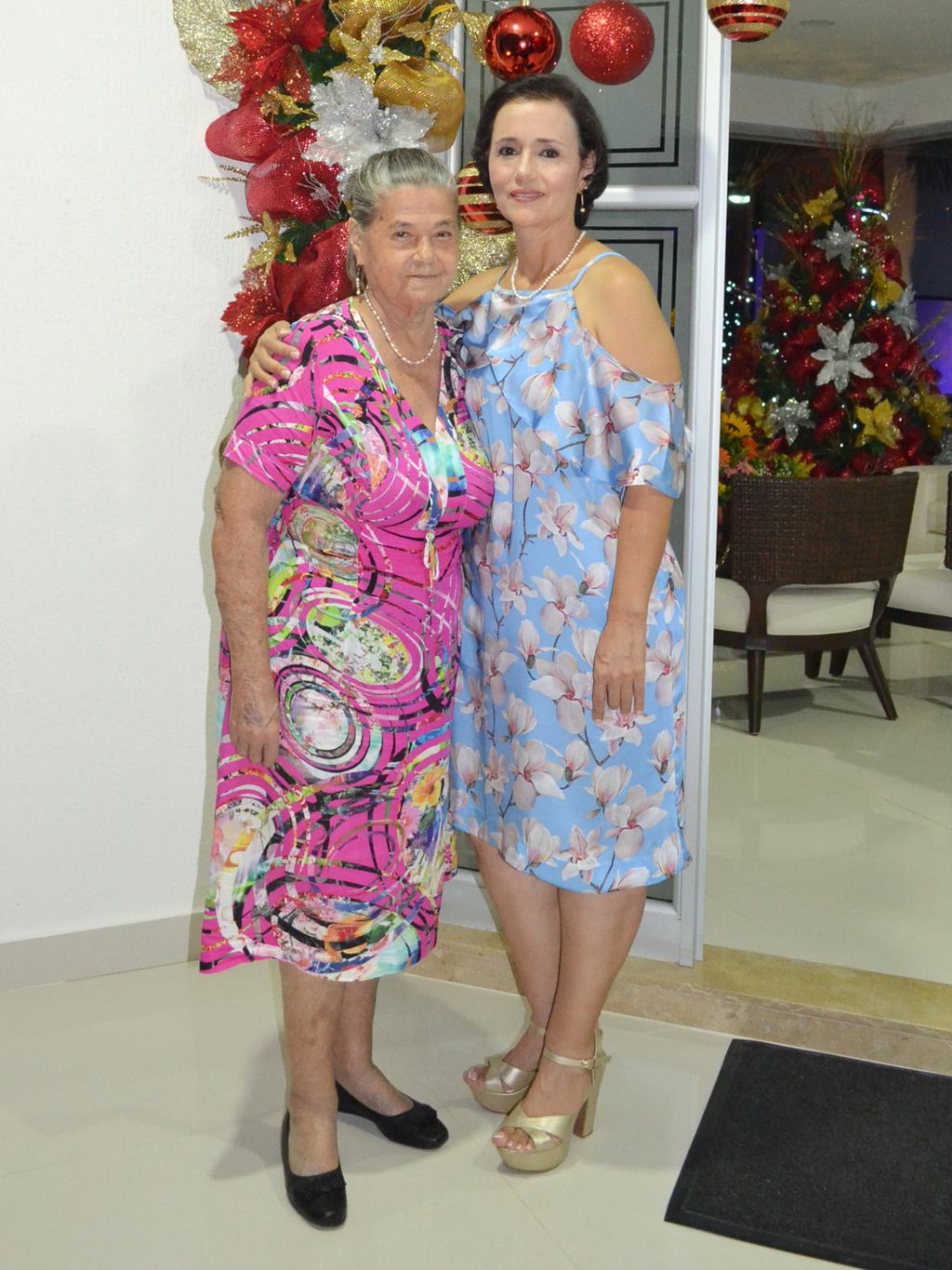 Leonor Meléndez de Gutiérrez y Diana Gutiérrez de Vargas.