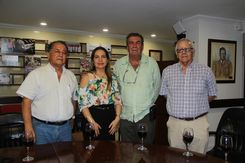 Miguel Antonio Navia,  Louis Roville,  Luz Eny Muóz y Julio Cabrera.