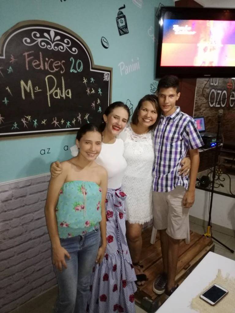 Manuela Escárraga, María Paula Escárraga, Sandra Grijalba y Simón Escárraga.