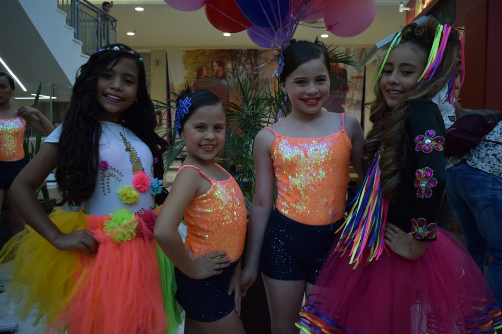 Mariana Falla, Juliana Artunduaga, Alexandra Acevedo y Karol Villareal.