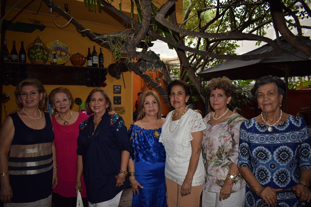 Mireya de Moreno y Alberto Moreno.