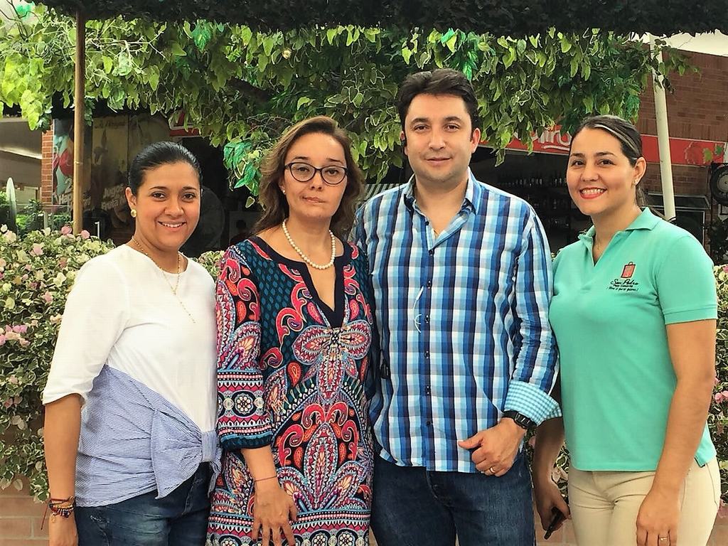 Paola Quintero, directora de Marketing de San Pedro Plaza; Ana María Arias, gerente del Centro Comercial San Pedro Plaza; José Montenegro, director  general de Start Promotion y Helena Caycedo, coordinadora de Eventos de este importante centro comercial de la capital del Huila.