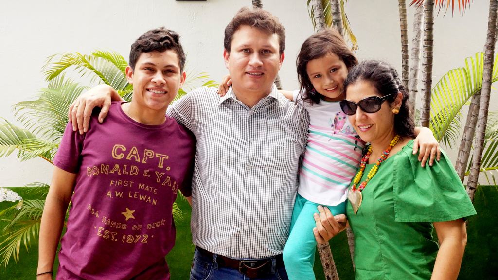 Sebastián Betancourt, Gerardo Betancourt, María Pía Betancourt y Jimena Medina.