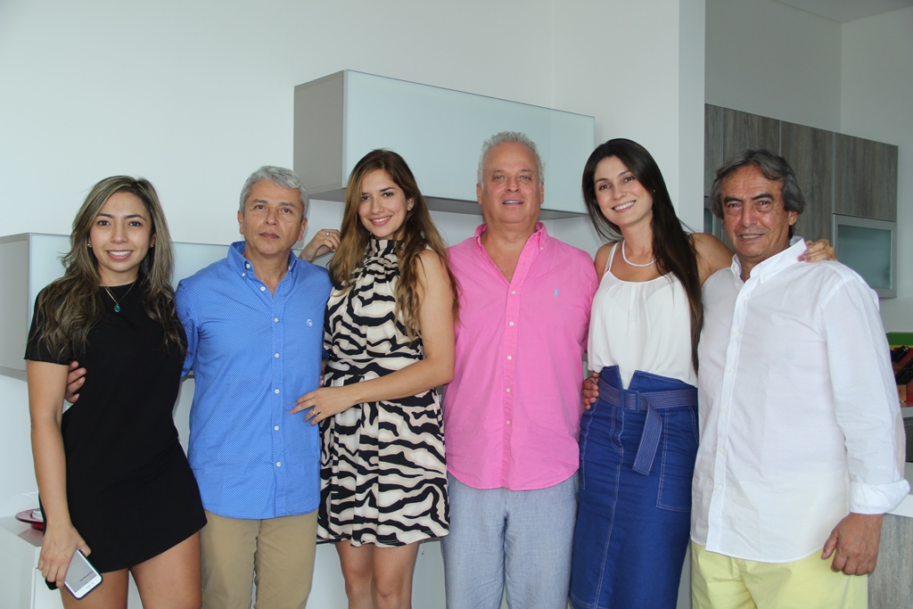 Ximena Escobar, Maito Sánchez, Dayana Sastoque, Max Duque, Natalia Tamayo y Claudio Molano.