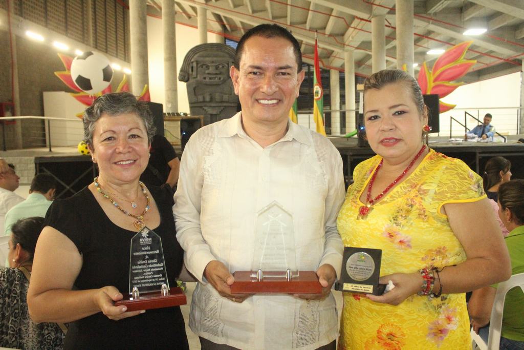 Gloria Rebollero, Edison Vargas y Analibe Ninco.